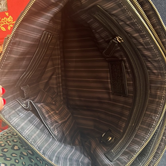 Tumi leather brief case in excellent condition. - Picture 11 of 12